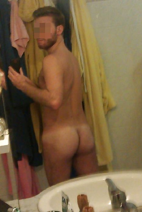 tous les plans entre mecs sont sur RencontresGayParis tous les plans entre mecs sont sur RencontresGayParis